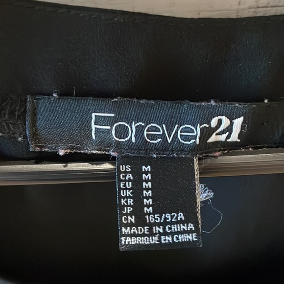 Blue and Black Top - Picture 2 of 5